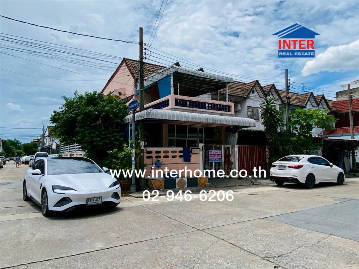 For SaleTownhomePhutthamonthon, Salaya : 2 -story townhouse, 30 sq.w. Chao Phraya Villa Village Soi Chao Phraya Villa 2 Phutthamonthon Sai 3 Road Borommaratchachonnani Road, Thawi Watthana District, Bangkok