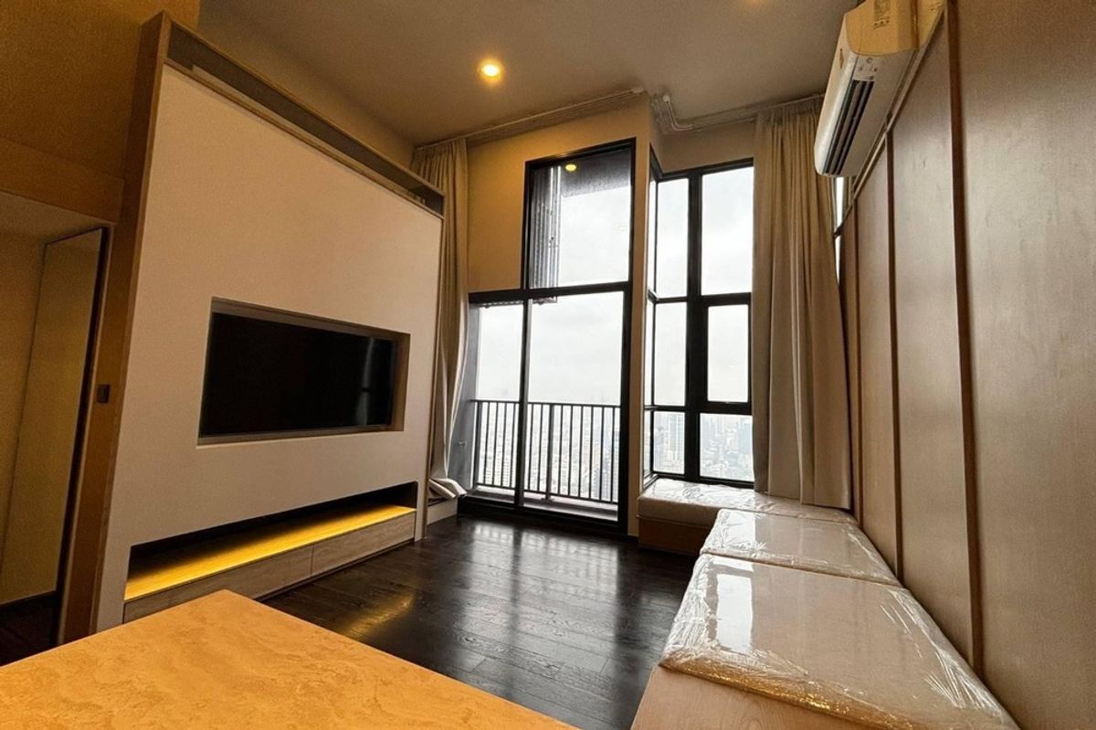 CondoSukhumvit, Asoke, Thonglor : 🔥 For Sale - Rent !!🔥 Code C20240302311..........Park Origin Thonglor, 3 bedroom, 2 bathroom Duo space, high floor 39++, South Facing, furnished, ready to move in, SELL AT LOSS!!📣📣