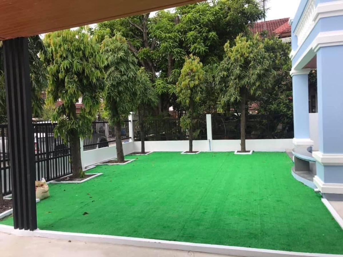 For RentHouseNonthaburi, Bang Yai, Bangbuathong : 3bedroom 2bathroom house with separate maid's room, near the Purple Line MRT and main road.