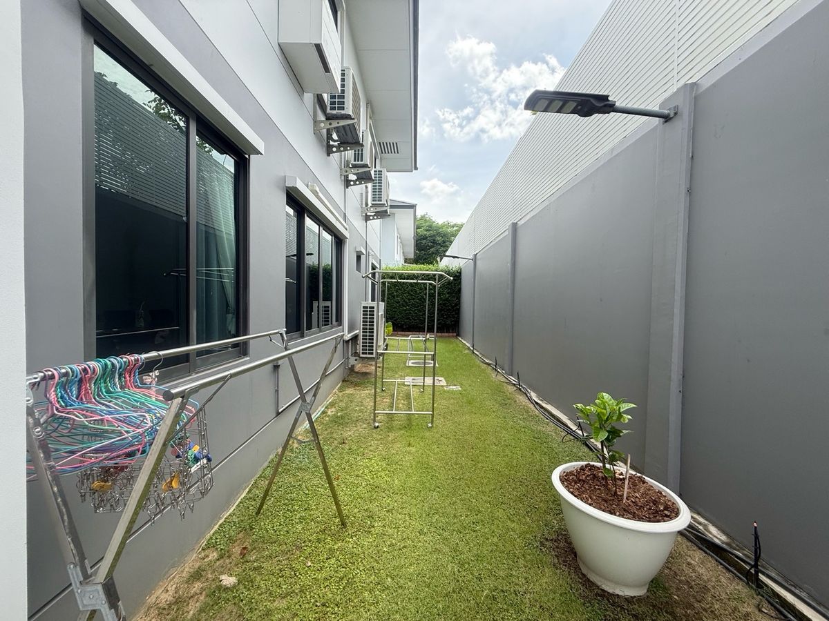 For SaleHousePhutthamonthon, Salaya : 2 -storey detached house, good location near the club house, peaceful, more than 6 cars