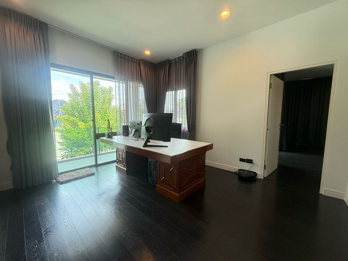 For SaleHousePhutthamonthon, Salaya : 2 -storey detached house, good location near the club house, peaceful, more than 6 cars