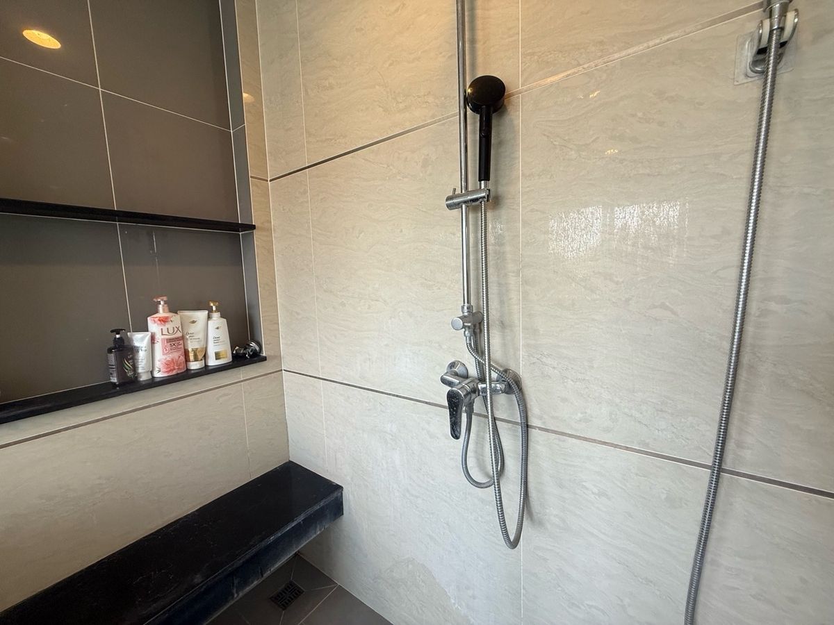 For SaleHousePhutthamonthon, Salaya : 2 -storey detached house, good location near the club house, peaceful, more than 6 cars