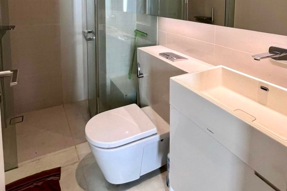 For SaleCondoLadprao, Central Ladprao : 🔥 Sale with tenant !!🔥 Code C20250600054..........The Saint Residences, 1 bedroom, 1 bathroom, Chatuchak Park view, high floor 34++, furnished, Special Deal!!📣📣