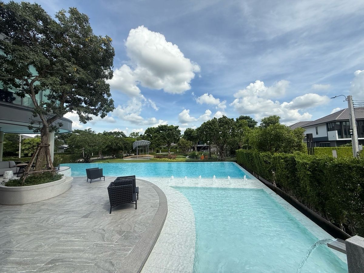 For SaleHousePhutthamonthon, Salaya : 2 -storey detached house, good location near the club house, peaceful, more than 6 cars