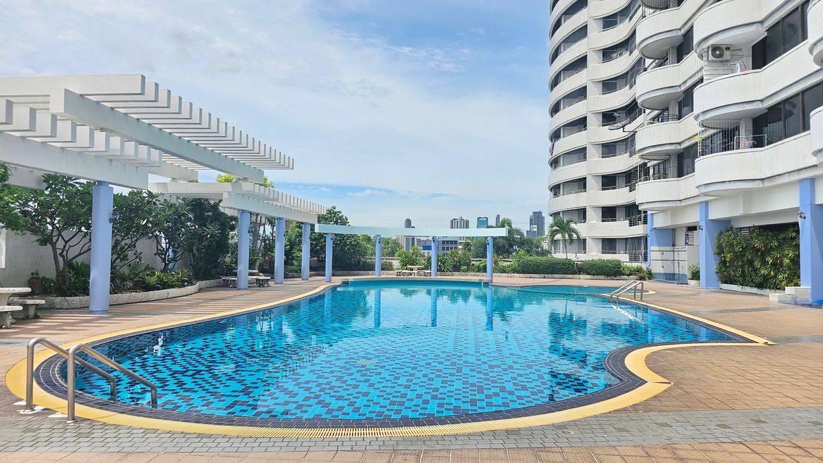 For SaleCondoRama9, Petchburi, RCA : Royal Nine Residence Condo for sale, Rama IX  17 Rd.,  22 Fl. large size 85 Sq.M. Bangkok Details