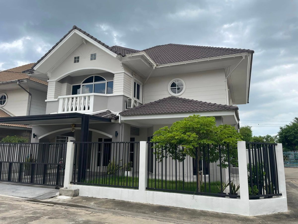 ขายบ้านนนทบุรี บางใหญ่ บางบัวทอง : หมู่บ้านรัชชา 2 / 3 ห้องนอน (ขาย), Baan Ratcha 2 / 3 Bedrooms (FOR SALE) BC035