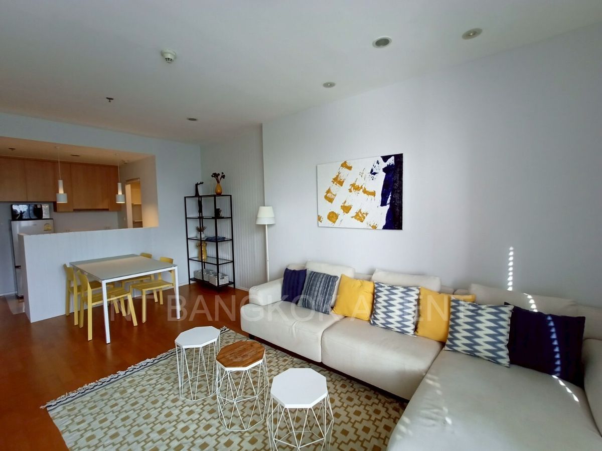 For RentCondoRatchathewi,Phayathai : For Rent Villa Ratchathewi 1bed, a large room near the BTS Ratchathewi only to Siam Station ready to move in. Make an appointment every day