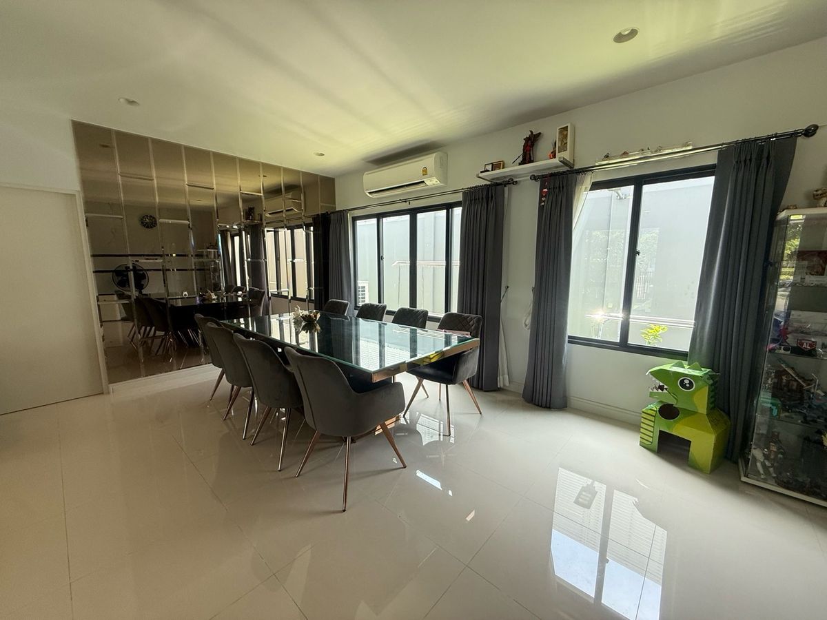 For SaleHousePhutthamonthon, Salaya : 2 -storey detached house, good location near the club house, peaceful, more than 6 cars