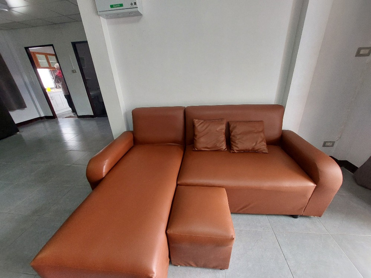 For RentHouseNonthaburi, Bang Yai, Bangbuathong : 3bedroom 2bathroom house with separate maid's room, near the Purple Line MRT and main road.