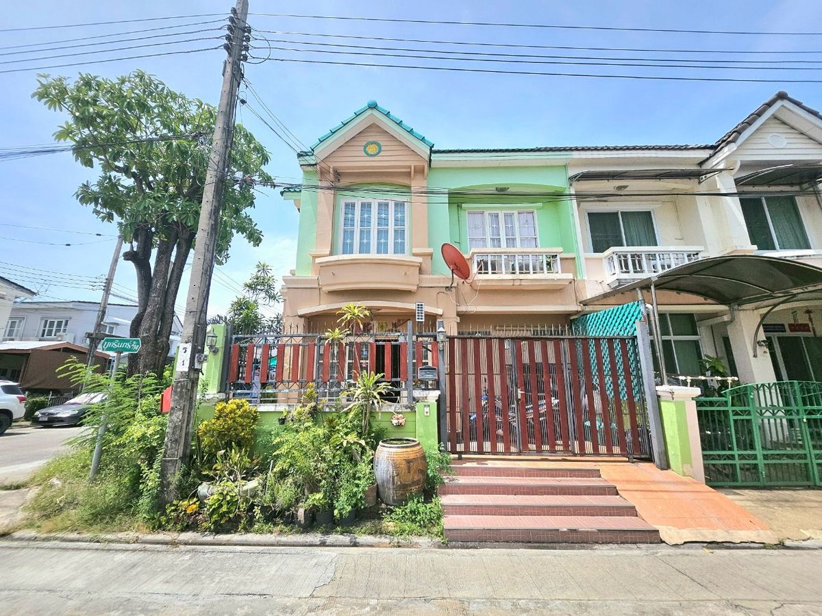 For SaleTownhomeRathburana, Suksawat : 🏠 Selling townhouses behind the corner of Busarin Pracha Uthit 129 for sale