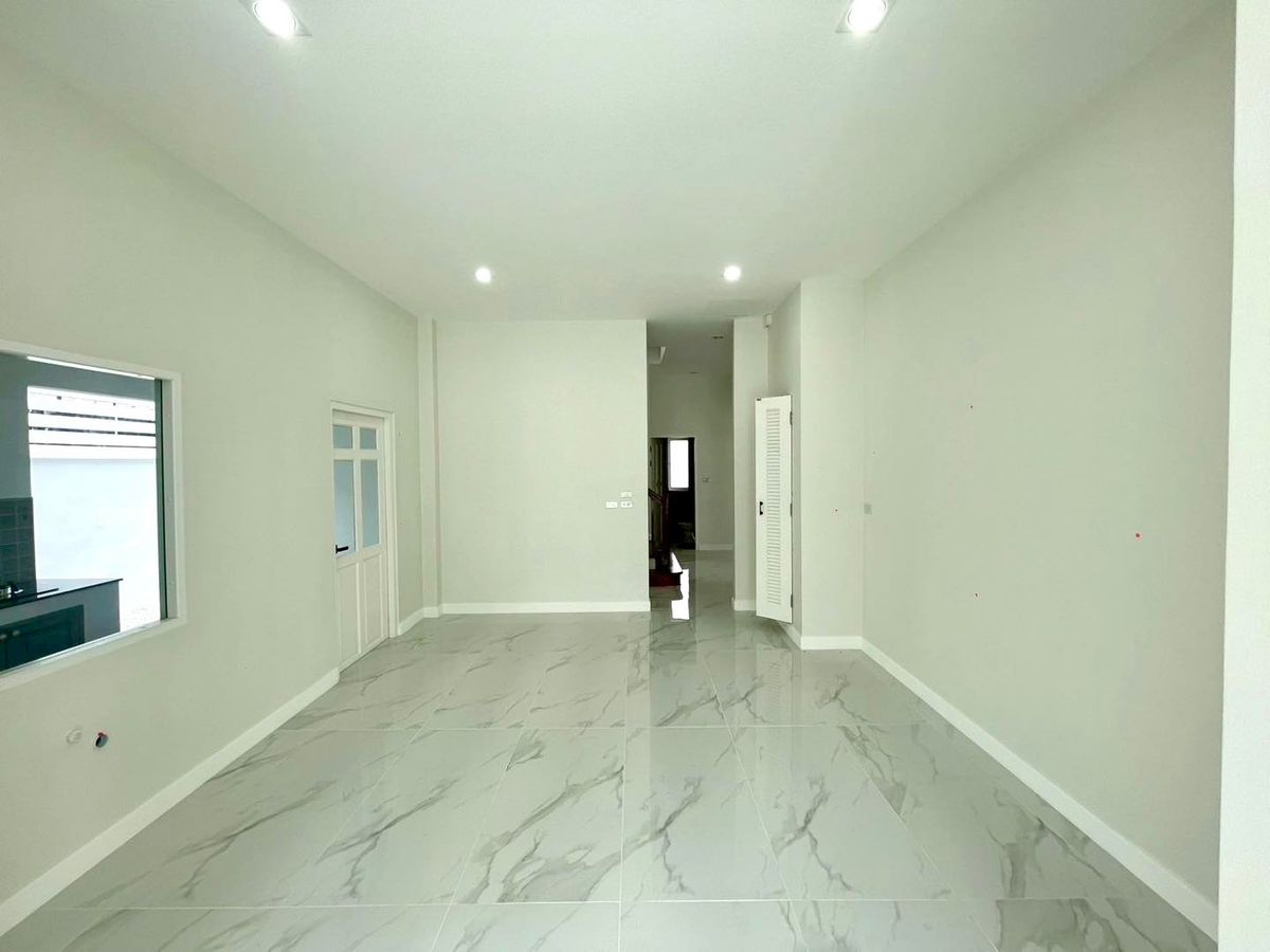 For SaleHouseMahachai Samut Sakhon : Nusasiri City Rama 2 /4 Bedrooms (Sale), Nusasiri City Rama 2 /4 Bedrooms (For Sale) Ping003