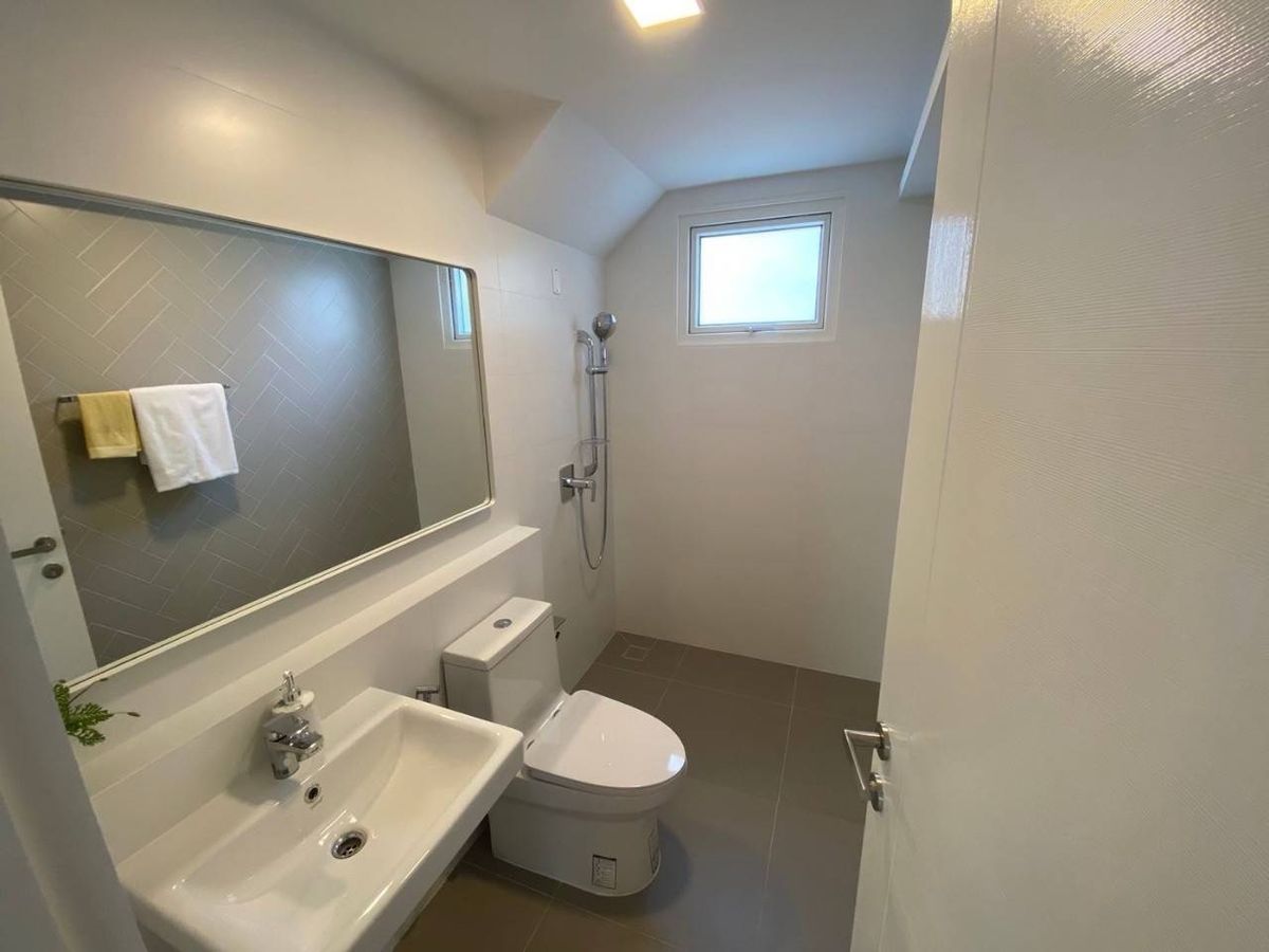 ให้เช่าบ้านบางนา แบริ่ง ลาซาล : 💥ForRent💥4Bed • Villaggio2 Srinakarin–Bangna 🏡 Near Mega Bangna‼️ Pet Friendly 🐶🐱 Private Garden 🌳Fully Furnished ✨