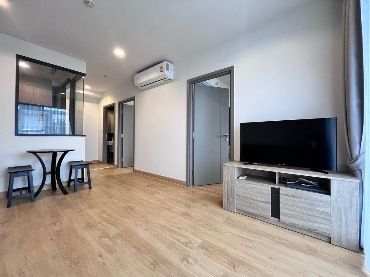 For RentCondoRama9, Petchburi, RCA : Urgent rent* The base garden rama9 *2 bedrooms, 1 bathrooms, no cracks **