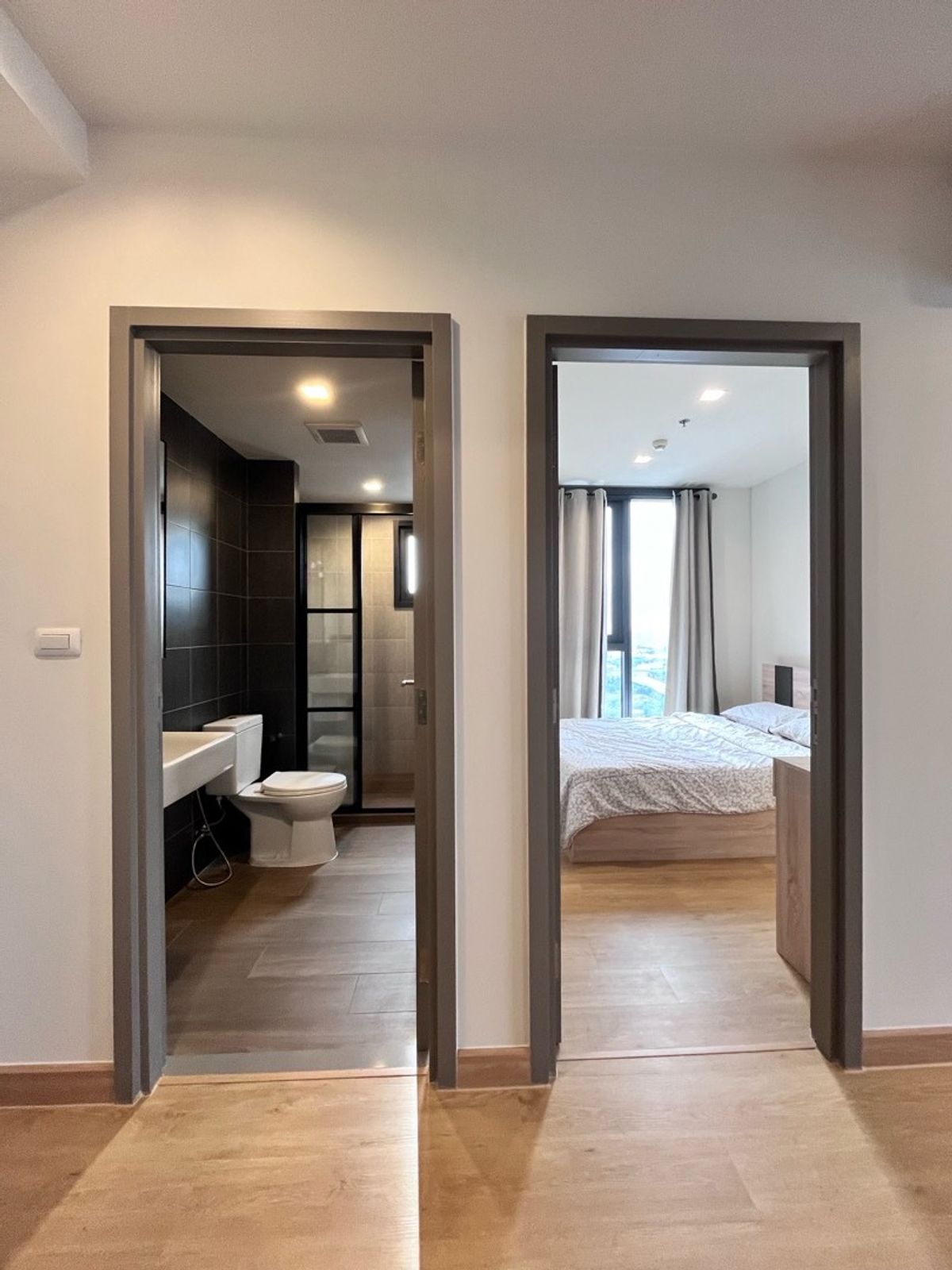 For RentCondoRama9, Petchburi, RCA : Urgent rent* The base garden rama9 *2 bedrooms, 1 bathrooms, no cracks **