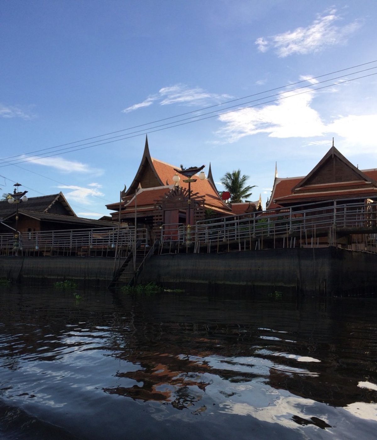 ให้เช่าบ้านนนทบุรี บางใหญ่ บางบัวทอง : บ้านไทยแบบดั้งเดิมให้เช่าที่ B7,500 ต่อเดือน