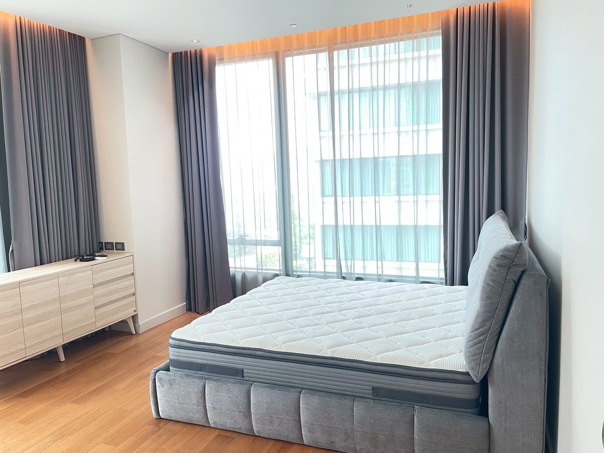 ขายคอนโดวิทยุ ชิดลม หลังสวน : ขาย คอนโด Sindhorn Residence  ใกล้  BTS เพลินจิต