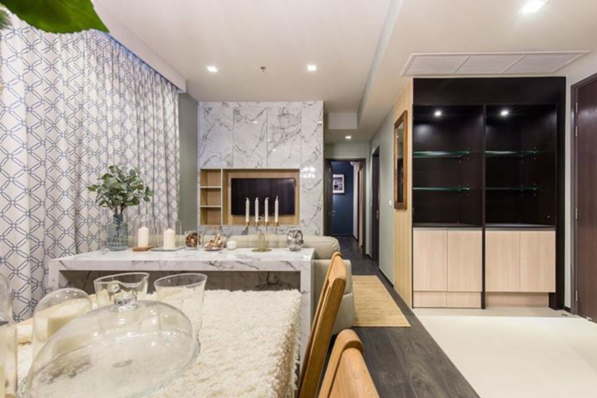 คอนโดสุขุมวิท อโศก ทองหล่อ : คอนโด Edge Sukhumvit 23 เดินทางสะดวก ใกล้รถไฟฟ้าบีทีเอส มีรถรับส่ง ห้องสวย ตกแต่งหรู เฟอร์นิเจอร์ครบ พร้อมอยู่ทันที!!