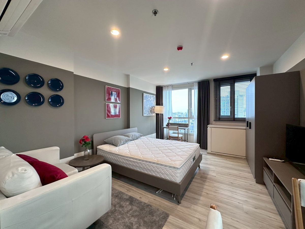 For RentCondoRatchadapisek, Huaikwang, Suttisan : Rent XT Huaikhwang (XT Huai Khwang) // This price is probably the best in the world. Reserve first