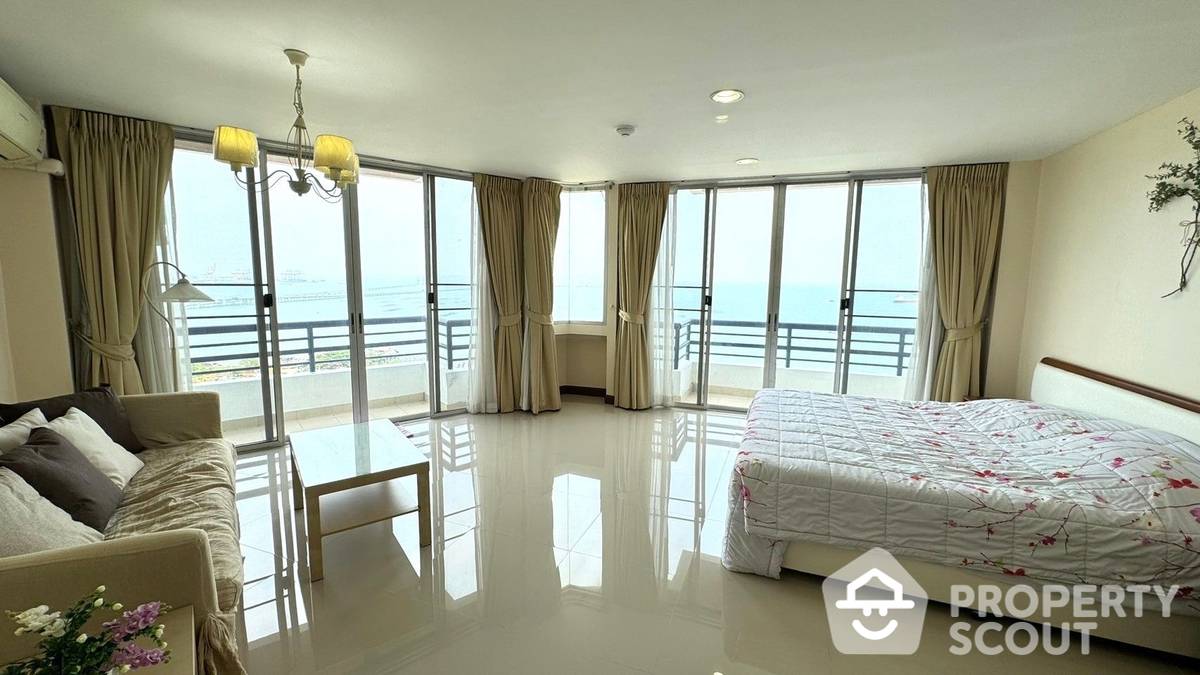For SaleCondoSriracha Laem Chabang Ban Bueng : 3-BR Condo at Rama Harbour View Condominium in Surasak