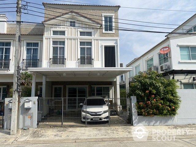 ขายทาวน์โฮมบางนา แบริ่ง ลาซาล : ทาวน์เฮาท์ 3-ห้องนอน ที่ อินดี้ 2 บางนา-รามคําแหง2 ใน ดอกไม้