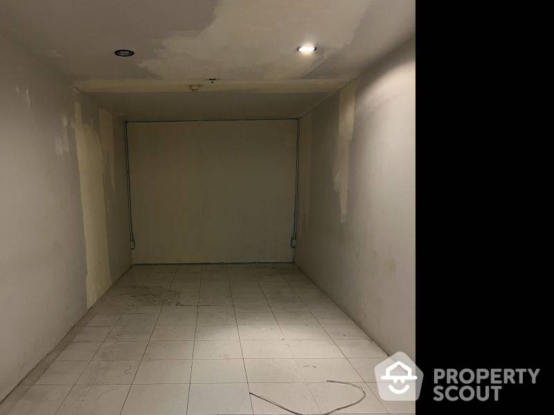 ขายคอนโดแจ้งวัฒนะ เมืองทอง : คอนโด 1-ห้องนอน ที่ เอ็ม โซไซตี้ ใน บ้านใหม่