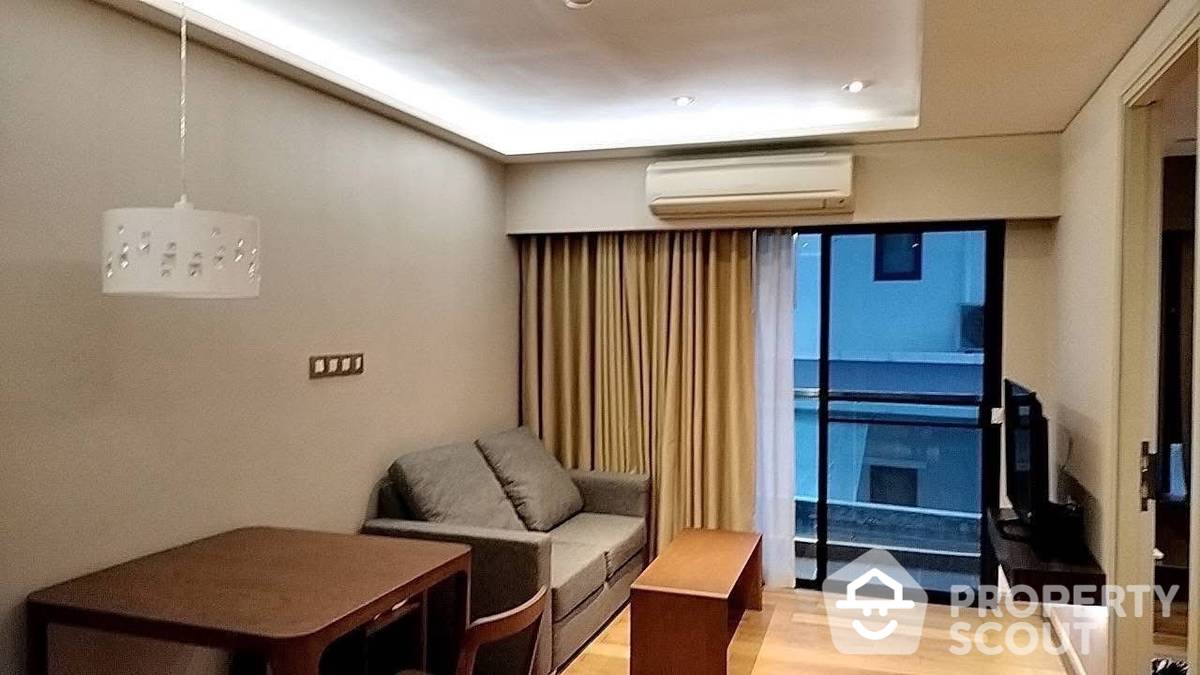 For RentCondoSukhumvit, Asoke, Thonglor : 1-BR Condo at Tidy Deluxe Sukhumvit 34 near BTS Thong Lor