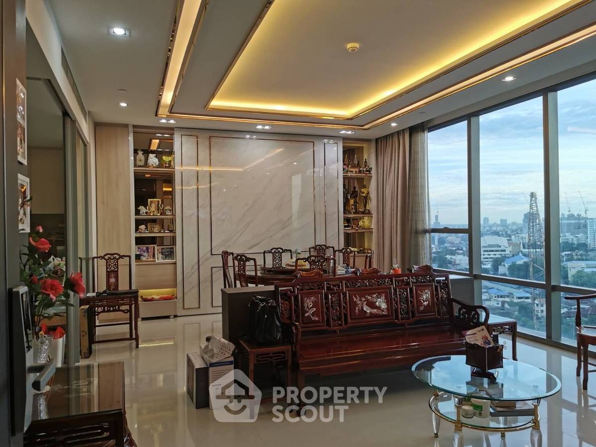 ขายคอนโดสาทร นราธิวาส : คอนโด 2-ห้องนอน ที่ เดอะ แบงค็อค สาทร ใกล้ BTS สุรศักดิ์