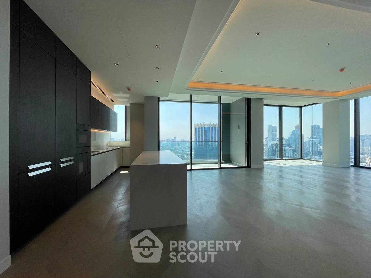For SaleCondoWitthayu, Chidlom, Langsuan, Ploenchit : 3-BR Condo at One 89 Wireless near MRT Lumphini