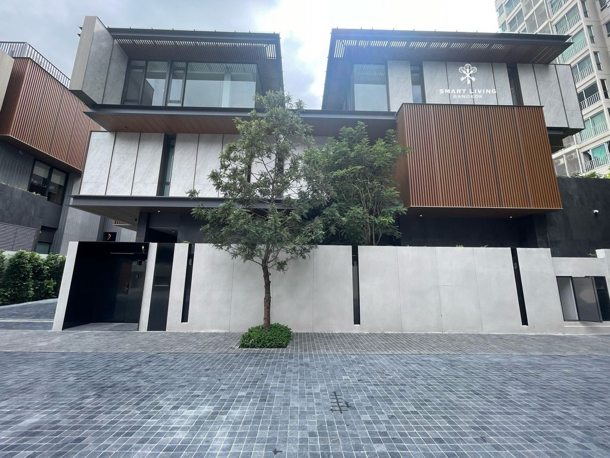 For SaleHouseBang Sue, Wong Sawang, Tao Pun : 📢 Ultra-Luxury 3-Storey Home . A masterpiece of elegance with a private pool, lift, bank-grade safe, fitness room, and personal butler, central courtyard garden, Designed by award-winning “I-Din.” Located in a prime, peaceful area close to top shopping m