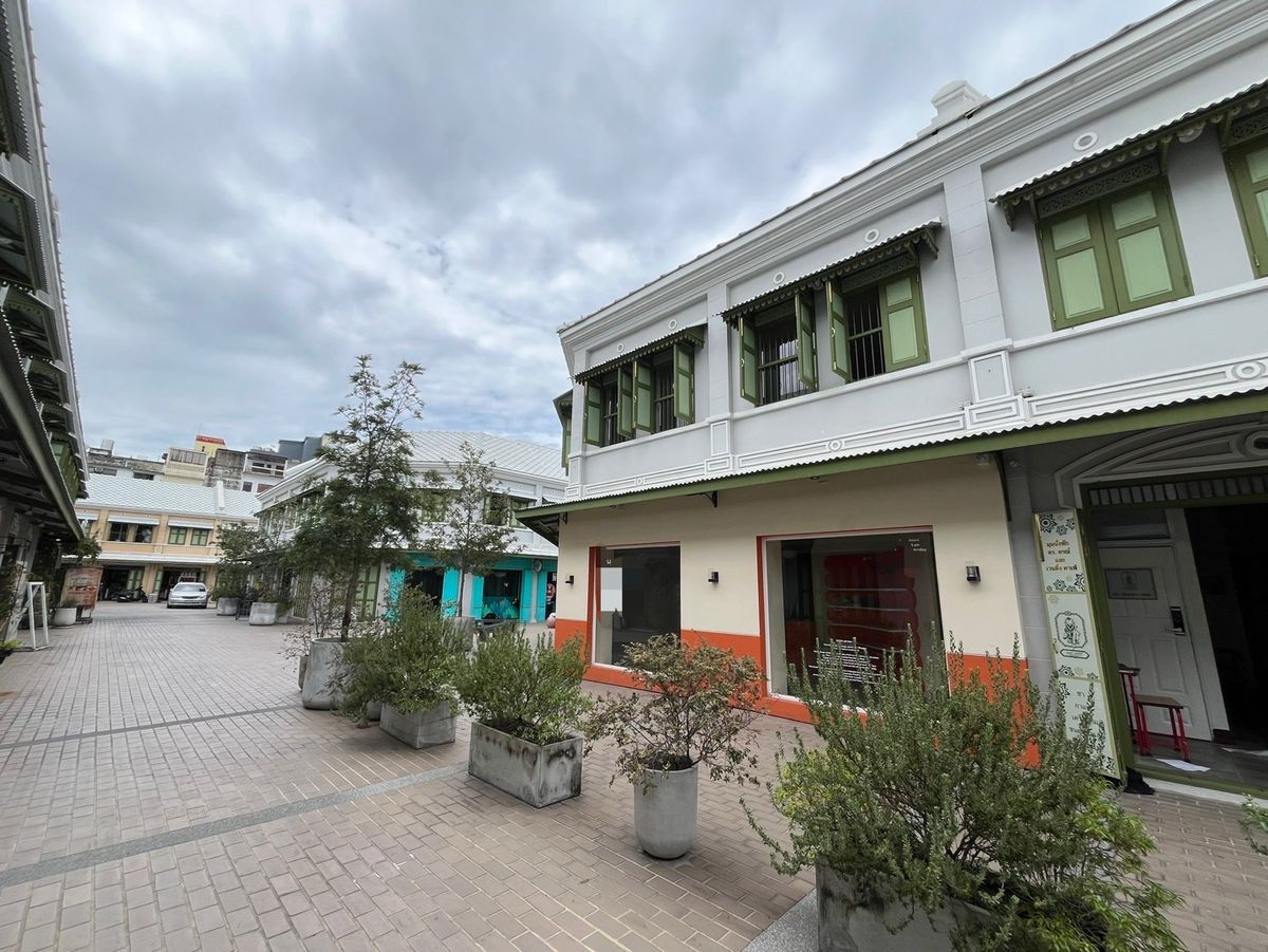 ให้เช่าอาคารพาณิชย์เยาวราช บางลำพู : ปล่อยเช่า อาคารพาณิชย์ 2 คูหา 3 ชั้น ย่าน เยาวราช - สำเพ็ง เขตเมืองเก่า ใกล้ รถไฟฟ้า MRT สามยอด 700 เมตร