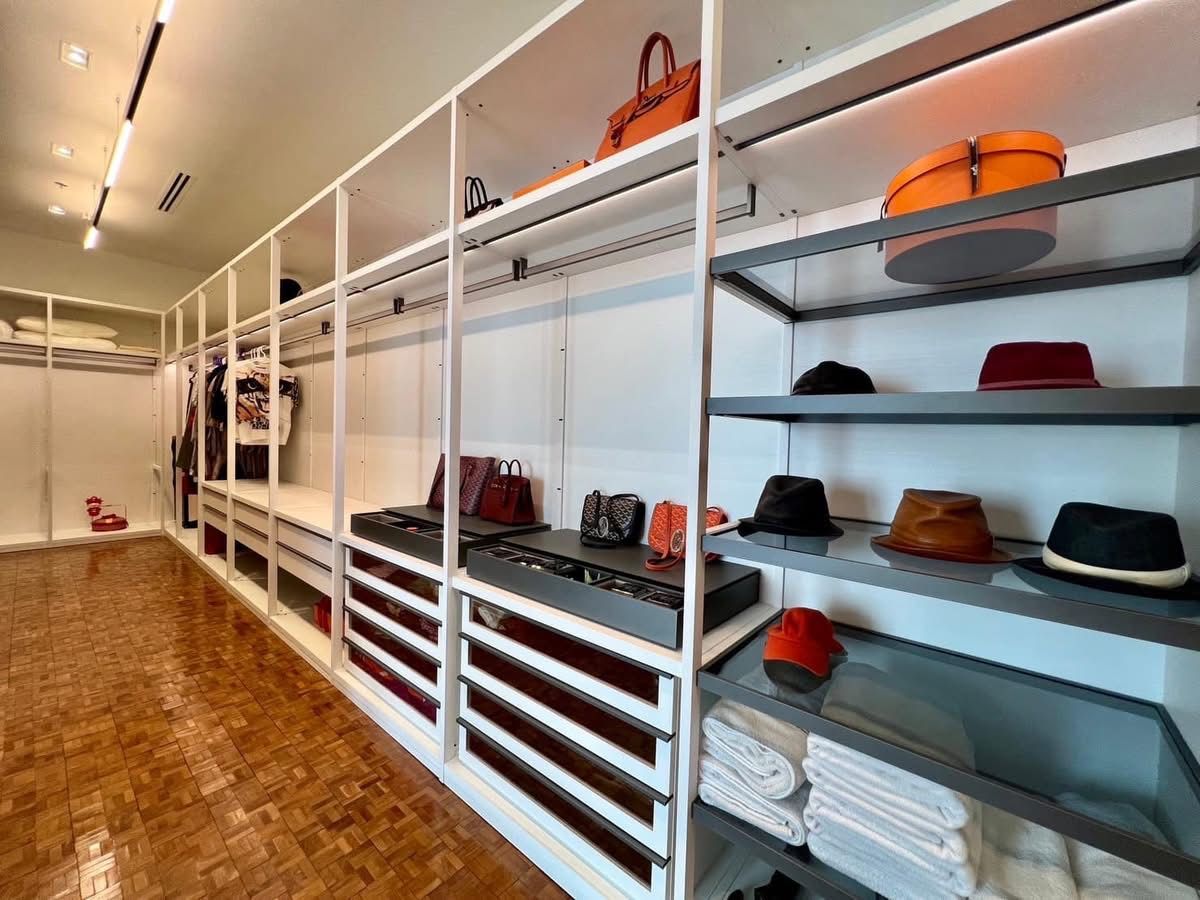 คอนโดสาทร นราธิวาส : 👀 สำรวจแบบ 3D - ห้องชุดลักซ์ชัวรี่ 3 ห้องนอน ขนาด 408 ตร.ม. บนชั้น 57 – The Ritz-Carlton Bangkok