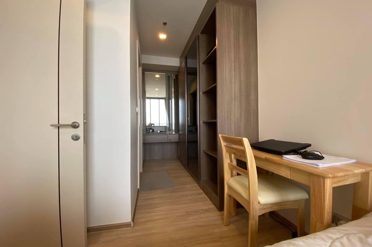 ขายคอนโดสะพานควาย จตุจักร : 🔥 ขายพร้อมผู้เช่า !!🔥 Code C20230300013.......The Line Phahon - Pradipat, 1 ห้องนอน, 1 ห้องน้ำ, ชั้นสูง 30++, แต่งครบ, ราคาพิเศษ!!📣📣