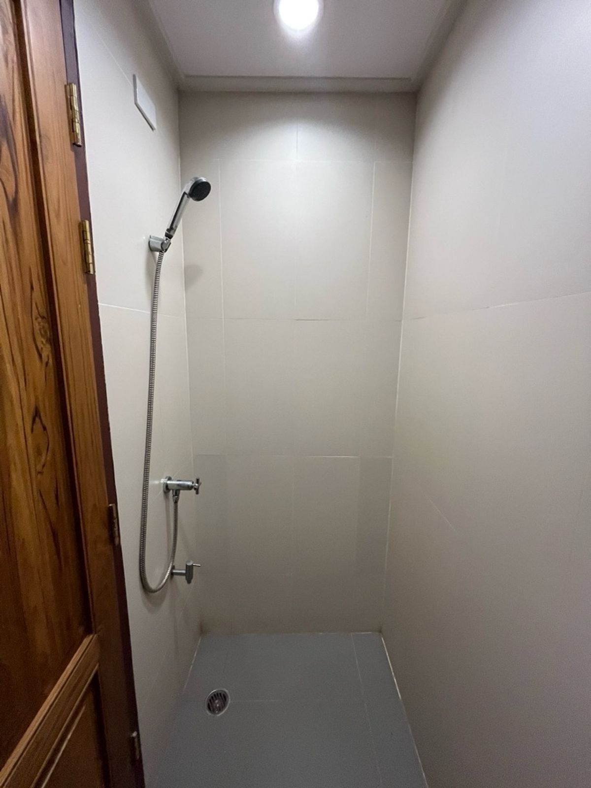 ให้เช่าอาคารพาณิชย์เยาวราช บางลำพู : ปล่อยเช่า อาคารพาณิชย์ 2 คูหา 3 ชั้น ย่าน เยาวราช - สำเพ็ง เขตเมืองเก่า ใกล้ รถไฟฟ้า MRT สามยอด 700 เมตร