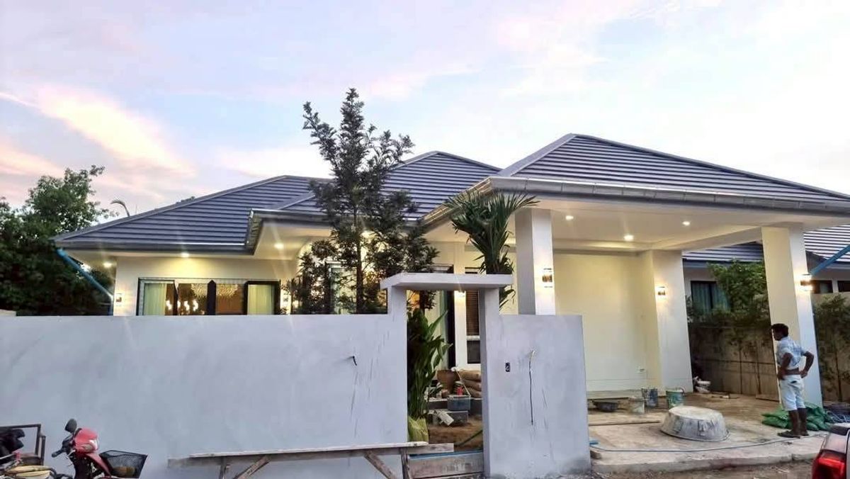 For SaleHousePattaya, Bangsaen, Chonburi : Luxury detached house for sale Modern Luxury style