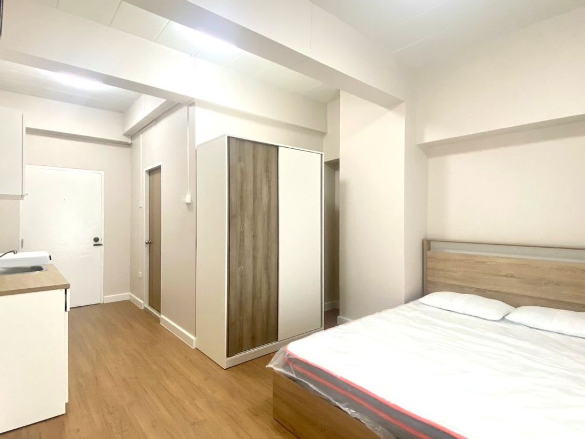 For SaleCondoRama9, Petchburi, RCA : Condo for sale, Vibhavadi Place Inthamara 35, decorated in a minimal furniture style, ready to live in a good location near MRT Sutthisan.