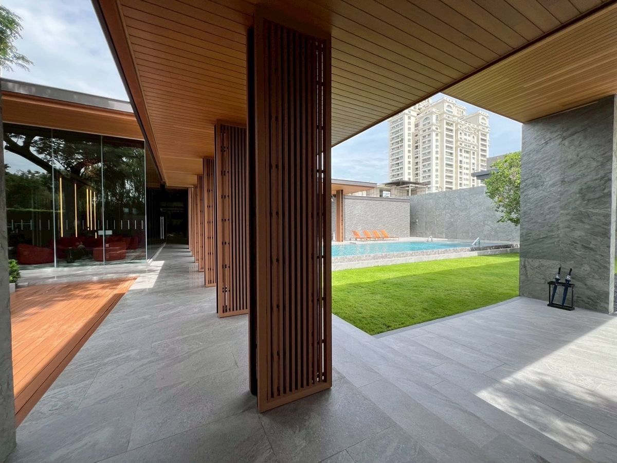 ขายบ้านพัฒนาการ ศรีนครินทร์ : 🏡 ขายบ้านหรู SIRANINN Residences พัฒนาการ 32 – บ้านเดี่ยว 2 ชั้น สไตล์โมเดิร์นลักชัวรี่ บนทำเลพรีเมียม