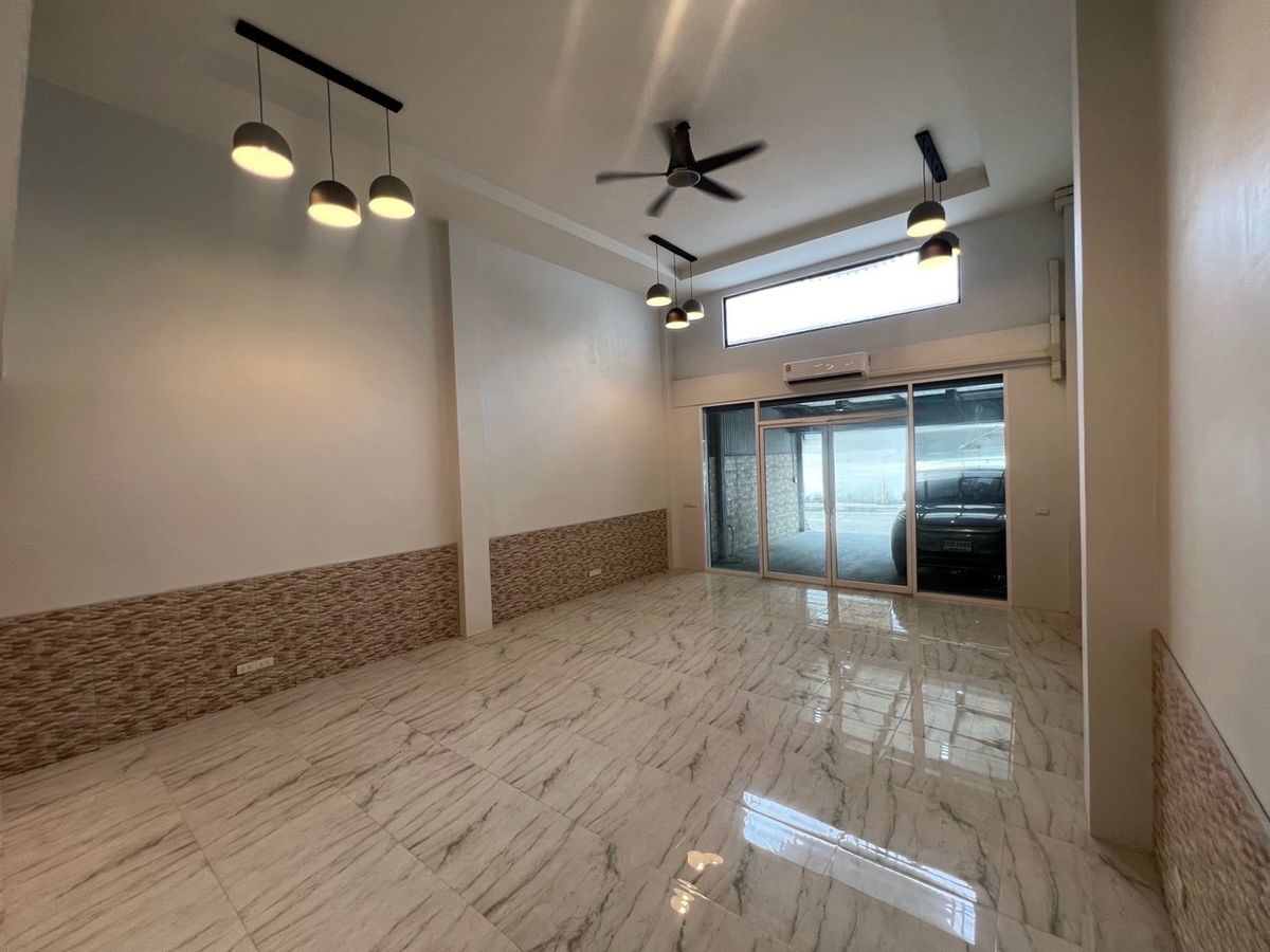 ให้เช่าโฮมออฟฟิศสาทร นราธิวาส : ปล่อยเช่า Home Office เย็นอากาศ - นางลิ้นจี่ สาทร , ใกล้ทางด่วน ถนนเชื้อเพลิง พระราม 4 สุขุมวิท 21