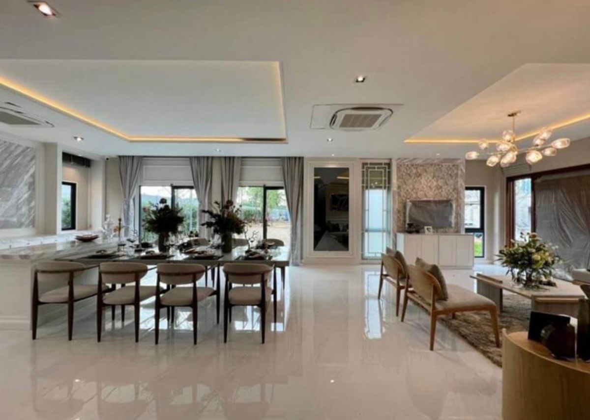 ขายบ้านบางนา แบริ่ง ลาซาล : 🎉🏡 โThe City บางนา XXL Size! ติด Mega Bangna! 💥บ้านเดี่ยวหรู ตกแต่งครบ Double Volume ห้องใหญ่!