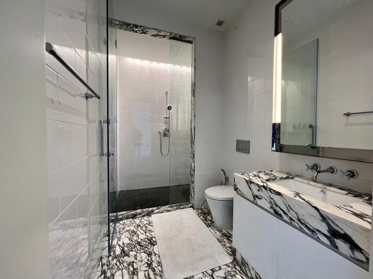 คอนโดสาทร นราธิวาส : 👀 สำรวจแบบ 3D - ห้องชุดลักซ์ชัวรี่ 3 ห้องนอน ขนาด 408 ตร.ม. บนชั้น 57 – The Ritz-Carlton Bangkok