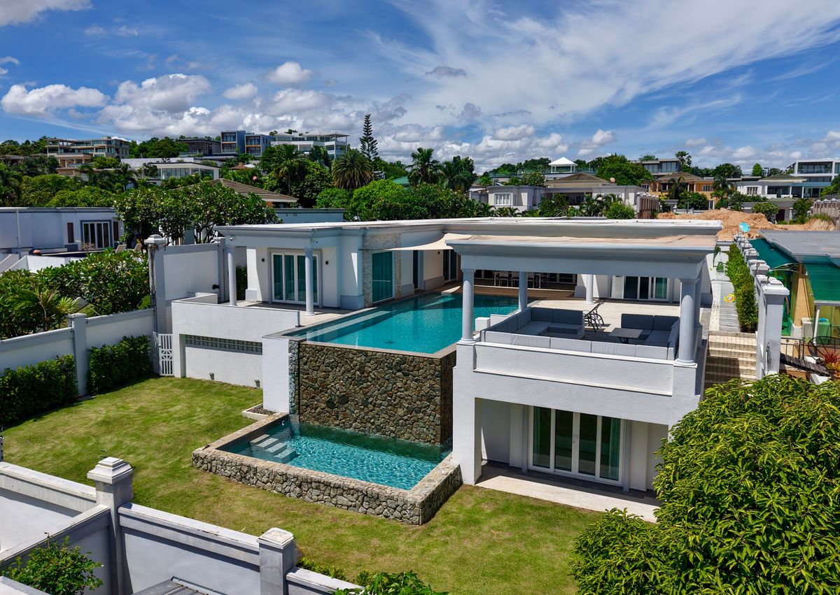 ขายพัทยา บางแสน ชลบุรี สัตหีบ : Siam Royal View villa  วิลล่าสุดหรู พร้อมเฟอร์นิเจอร์ครบครัน พร้อมสิ่งอำนวยความสะดวก