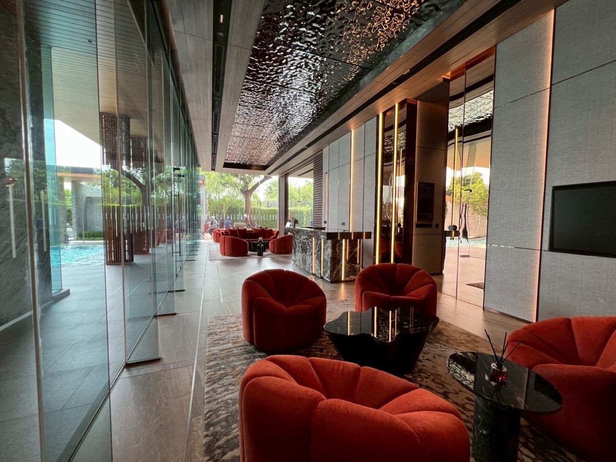 ขายบ้านพัฒนาการ ศรีนครินทร์ : 🏡 ขายบ้านหรู SIRANINN Residences พัฒนาการ 32 – บ้านเดี่ยว 2 ชั้น สไตล์โมเดิร์นลักชัวรี่ บนทำเลพรีเมียม