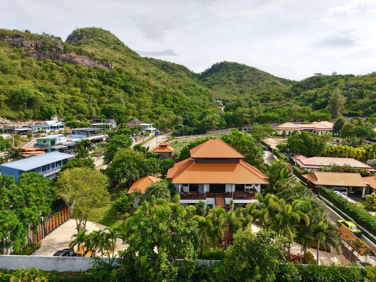 ขายหัวหิน ประจวบคีรีขันธ์ : ขายบ้านหรูพร้อมสระว่ายน้ำส่วนตัวสไตล์ไทยทรอปิคอล ทำเลทอง ติดภูเขา มองเห็นทะเล สงบ เป็นส่วนตัว หมู่บ้าน white lotus หัวหิน 116