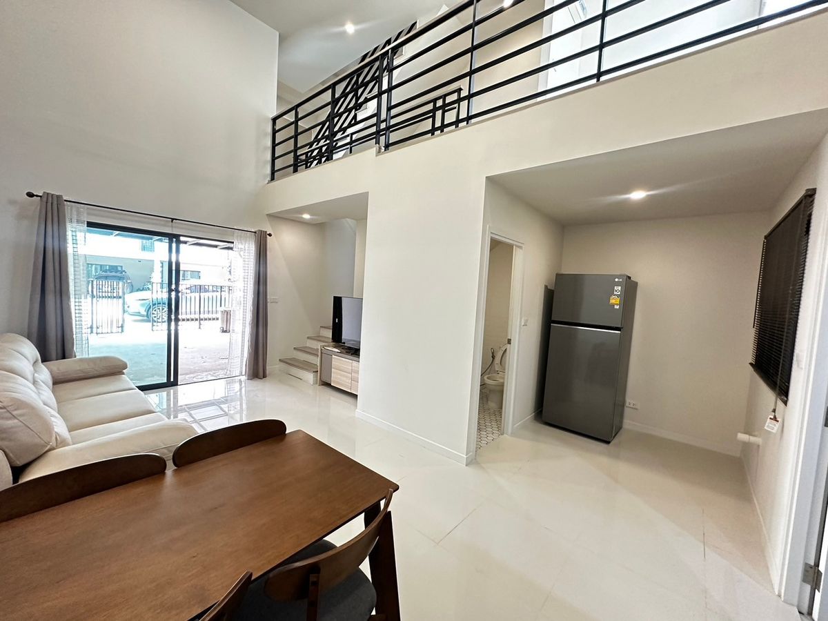 ให้เช่าทาวน์โฮมบางนา แบริ่ง ลาซาล : For rent  Altitude Kraf Bangna (อัลติจูด คราฟ บางนา)