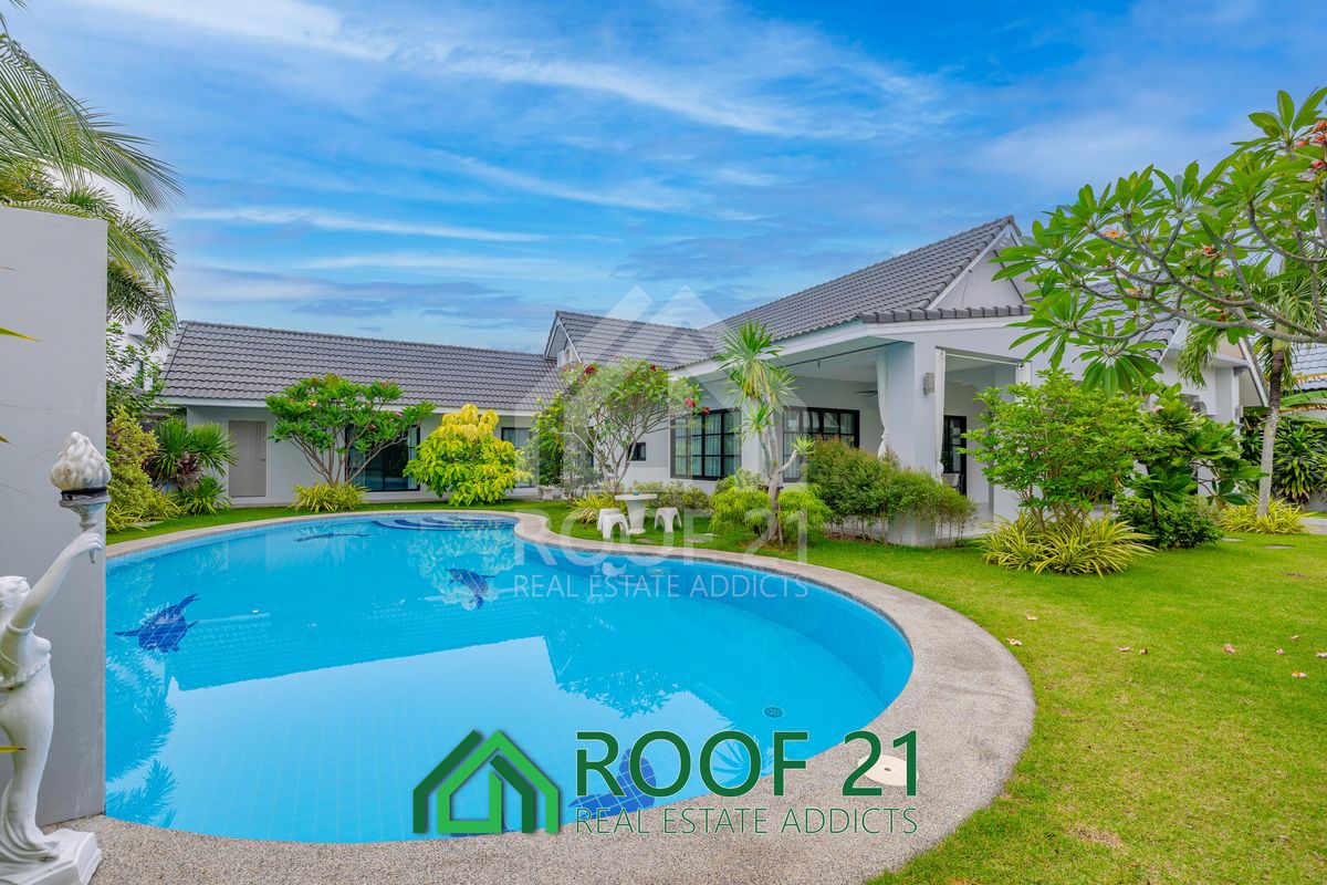 ให้เช่าบ้านพัทยา บางแสน ชลบุรี สัตหีบ : Natheekarn Park View | บ้าน 5 ห้องนอน พร้อมห้องน้ำในตัว เฟอร์นิเจอร์ครบ พร้อมเข้าอยู่!