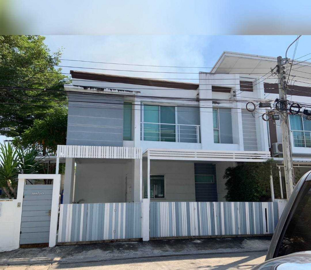 ขายทาวน์โฮมลาดกระบัง สุวรรณภูมิ : ขาย ทาวน์โฮม เนอวานา พาร์ค สุขุมวิท 77 192 ตรม 37 ตรว