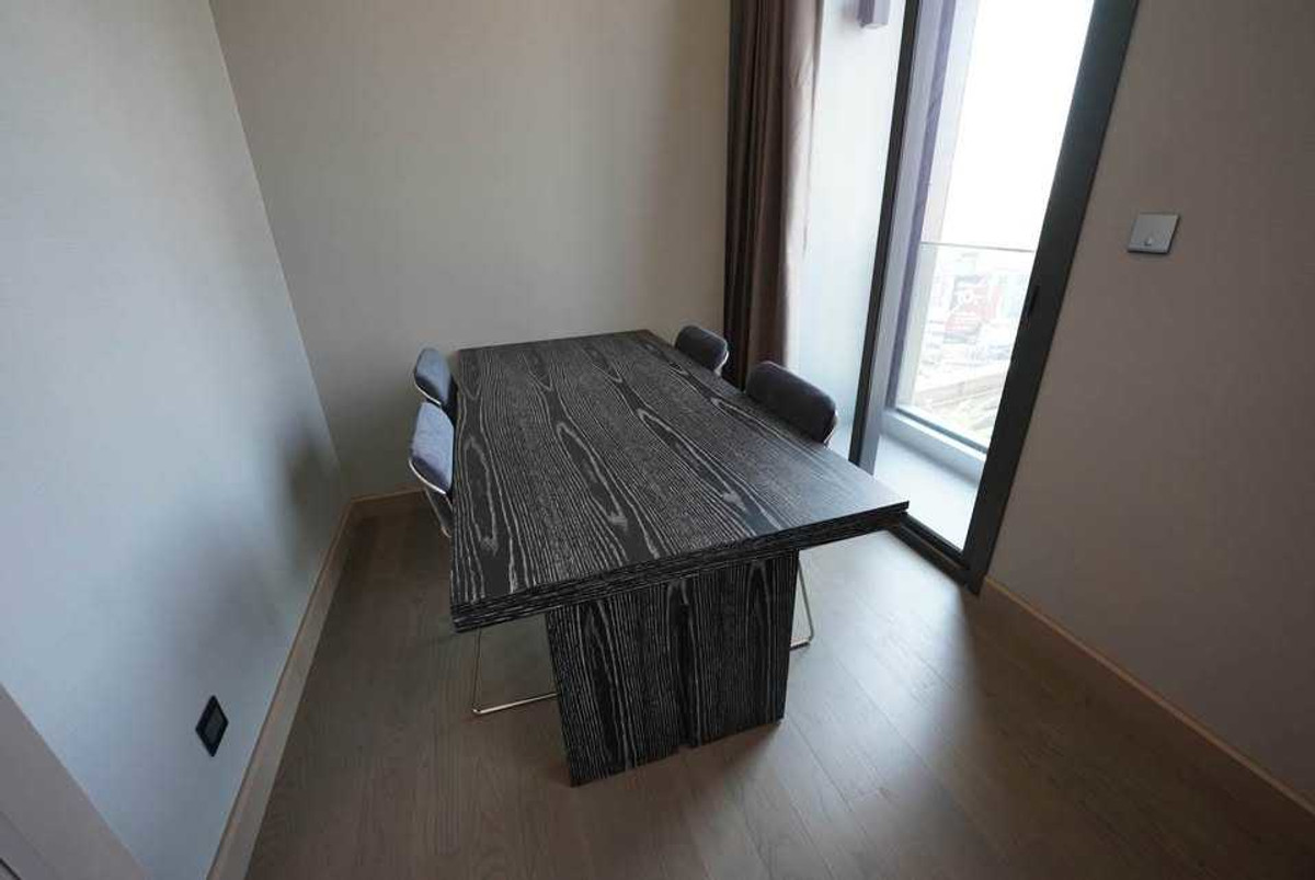 ให้เช่าคอนโดพระราม 9 เพชรบุรีตัดใหม่ RCA : ✨ GT15882 | คอนโด The Esse at Singha Complex เดินทางสะดวก ใกล้รถไฟฟ้าเอ็มอาที มีรถรับส่ง ห้องสวย เฟอร์นิเจอร์ครบ พร้อมอยู่!