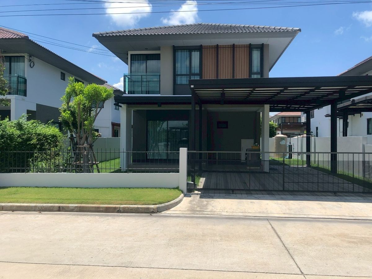 ขายบ้านบางนา แบริ่ง ลาซาล : SH68 ขาย บ้านเดี่ยว หมู่บ้าน บุราสิริ บางนา Burasiri Bangna บ้านเดี่ยว Burasiri บางบ่อ #บ้านเดี่ยวบางบ่อ #บ้านเดี่ยวบางนาตราดกม.26