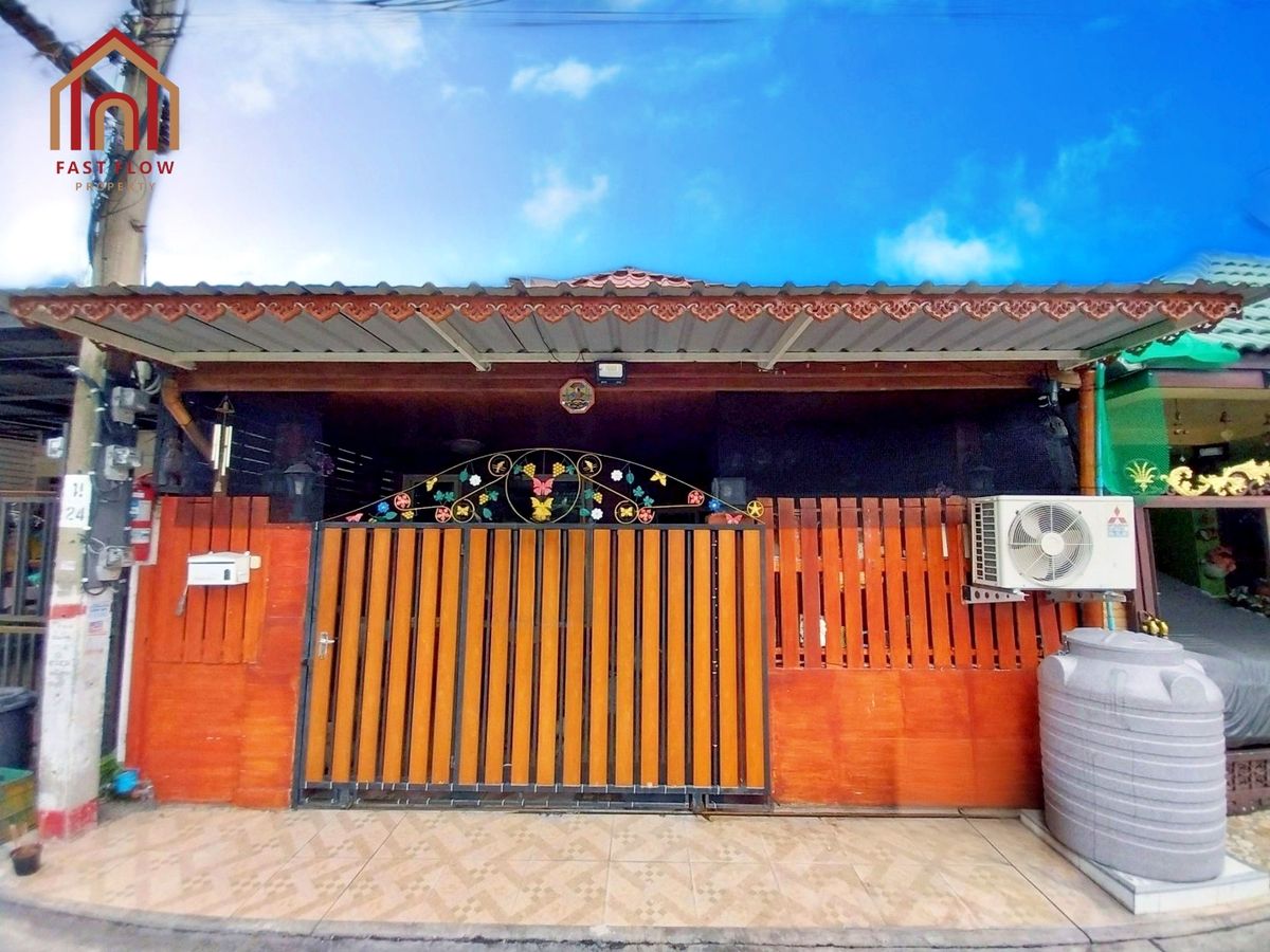 For SaleTownhomeRattanathibet, Sanambinna : For sale, single-storey townhouse, Sai Thong Niwet, at the beginning of the alley, ready to move in, Sai Thong 22, 24, Tiwanon 45, Sanambinnam, PKA