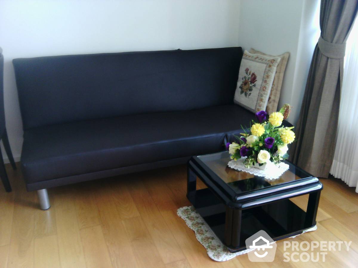 For RentCondoSilom, Saladaeng, Bangrak : 1-BR Condo at Focus On Saladaeng Condominium near MRT Si Lom