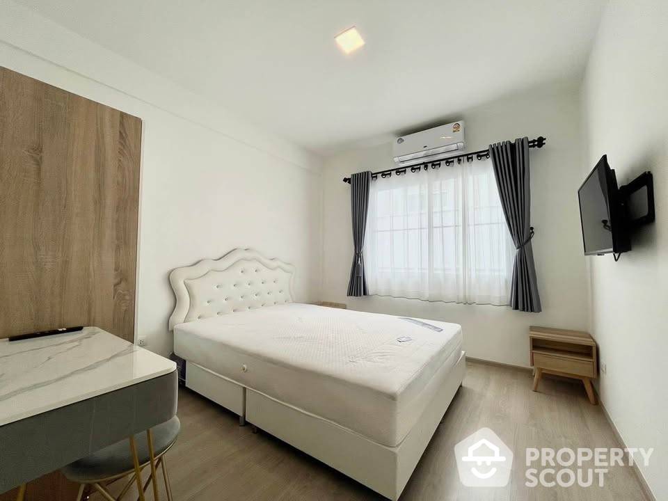 ให้เช่าทาวน์โฮมบางนา แบริ่ง ลาซาล : ทาวน์เฮาท์ 3-ห้องนอน ที่ อินดี้ 2 บางนา-รามคําแหง2 ใน ดอกไม้